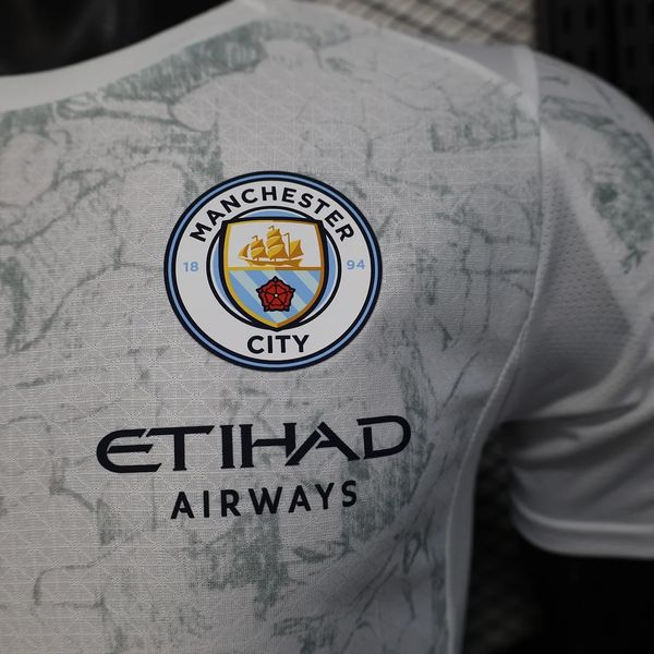 Manchester City 2025-2026 away player