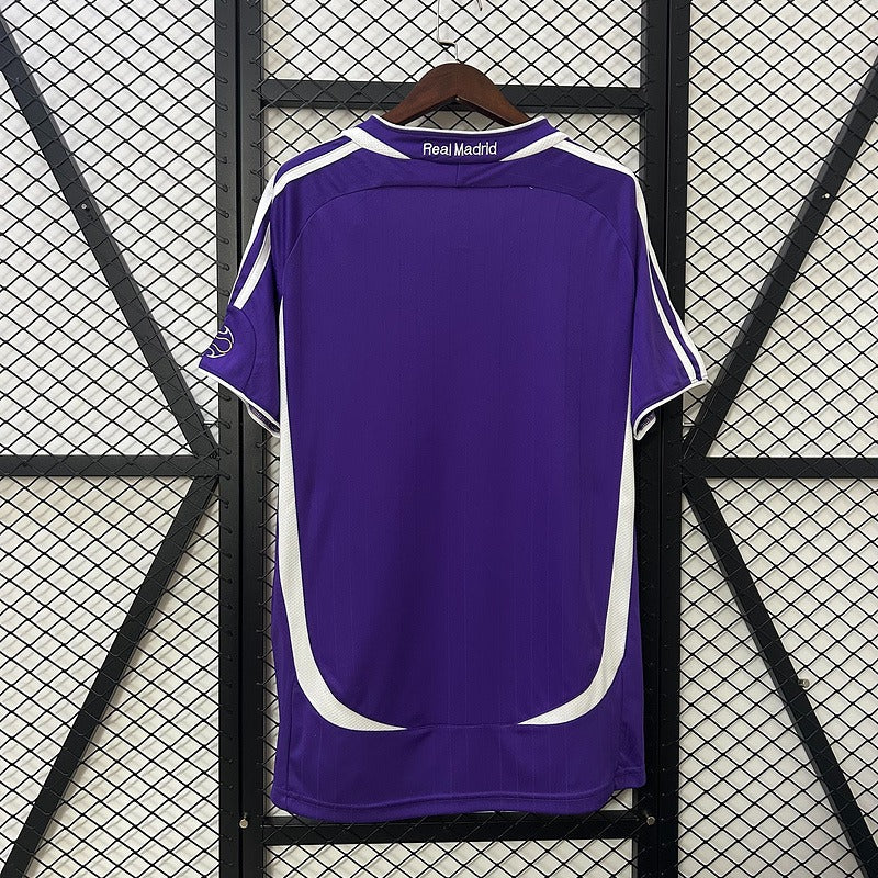Retro Real Madrid 2006-2007 third away Secondary image
