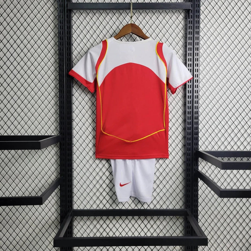 Retro Kids Arsenal FC 2004-2005 home