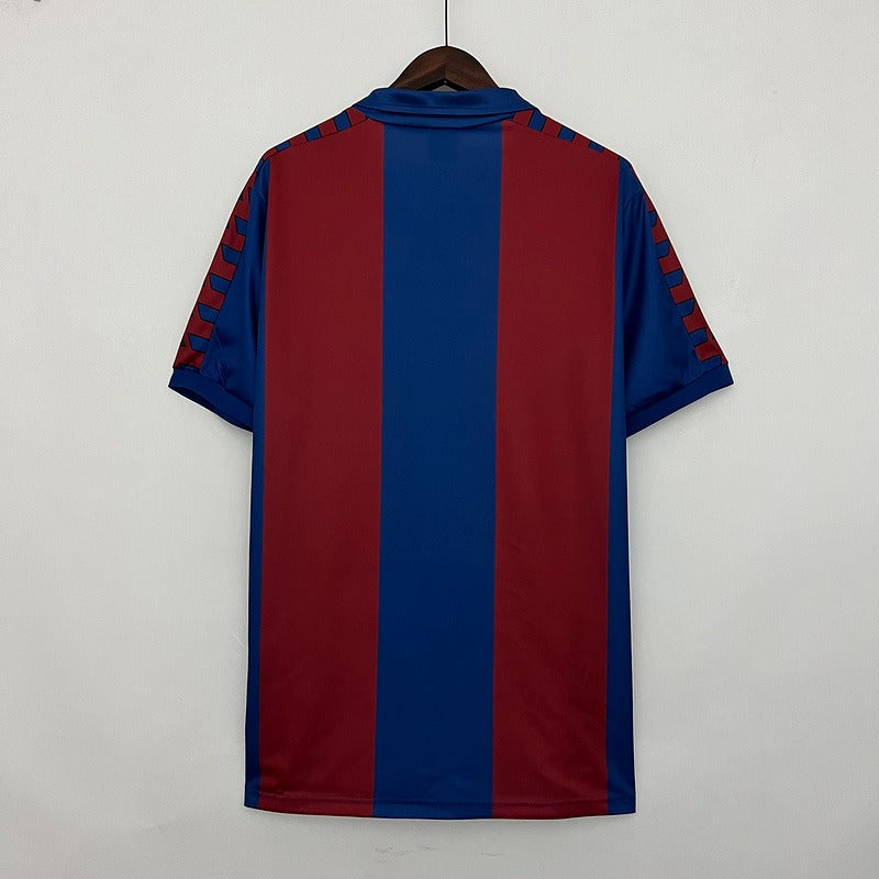 Retro FC Barcelona 1980-1982 home Secondary image