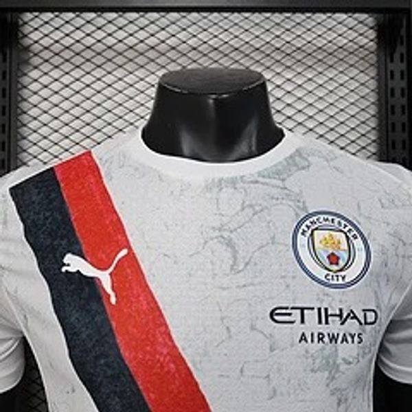 Manchester City 2025-2026 away player