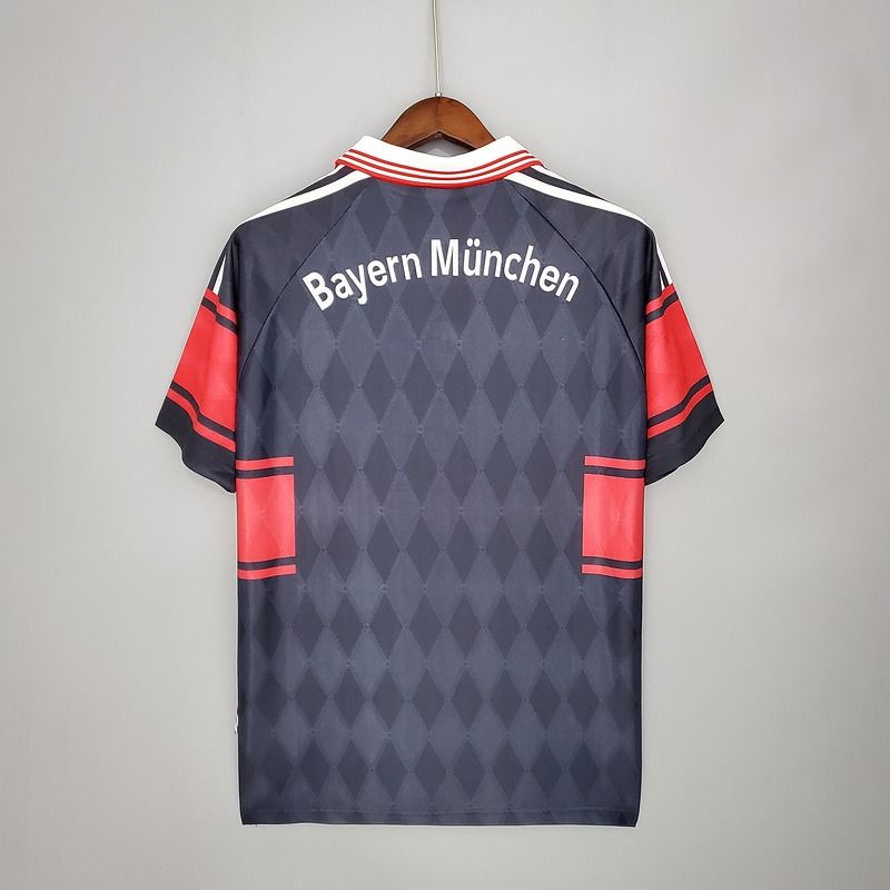 Retro Bayern Munich 1997-1999 home Secondary image