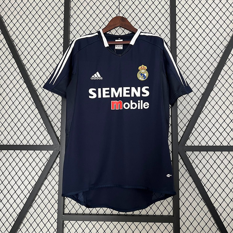 Retro Real Madrid 2004-2005 away Main image