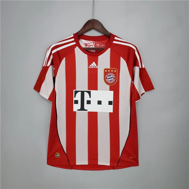 Retro Bayern München 2010-2011 home