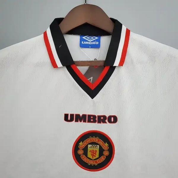 Retro Manchester United 1996-1997 away
