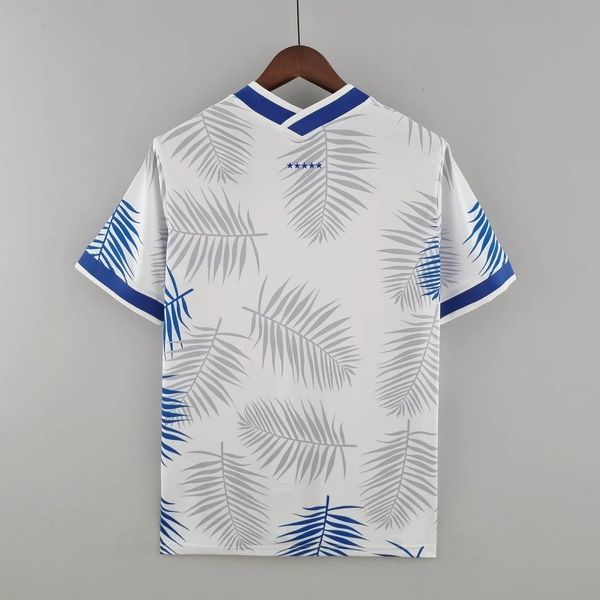 Brazil 2022 Classic White Soccer Jersey Image secondaire du produit