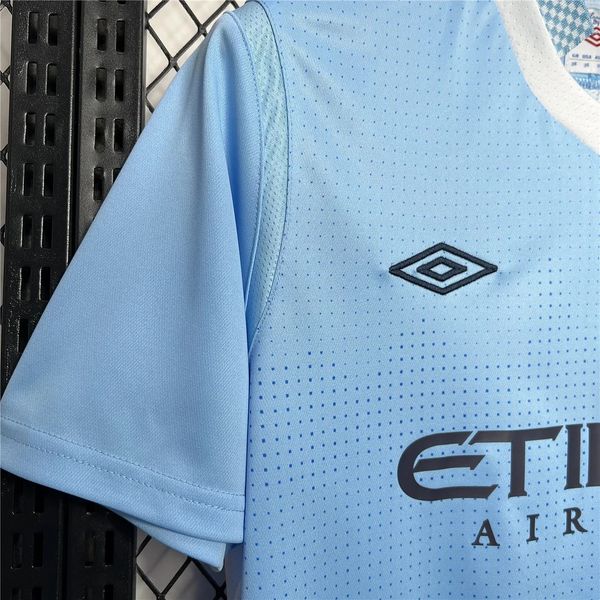 Retro Manchester City 2011-2012 home