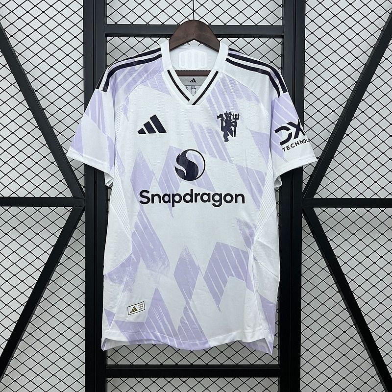 Manchester United 2025-2026 away