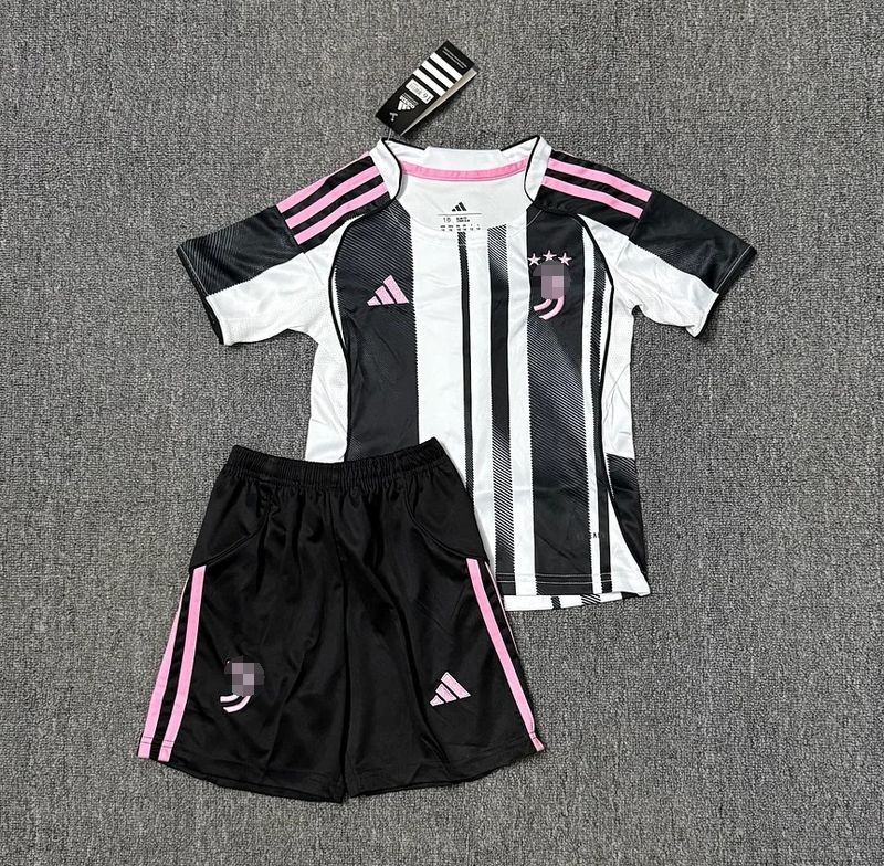Kids Juventus 2025-2026 home Main image