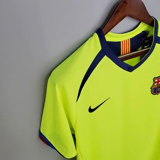 Retro FC Barcelona 2005-2006 away