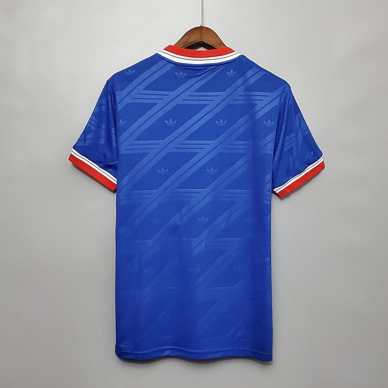 Retro Manchester United 1986-1988 away second kit Secondary image