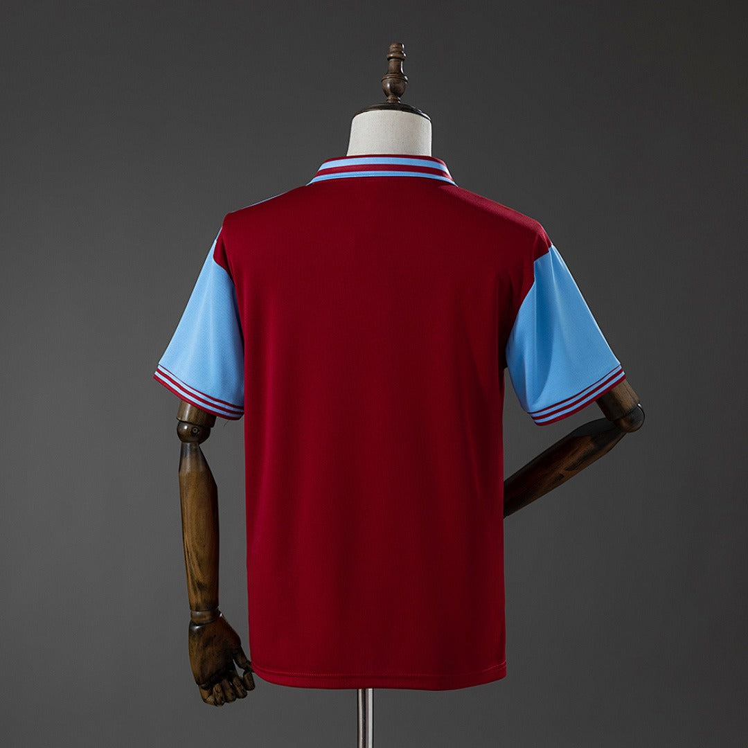 Retro West Ham United 1976-1980 home Secondary image