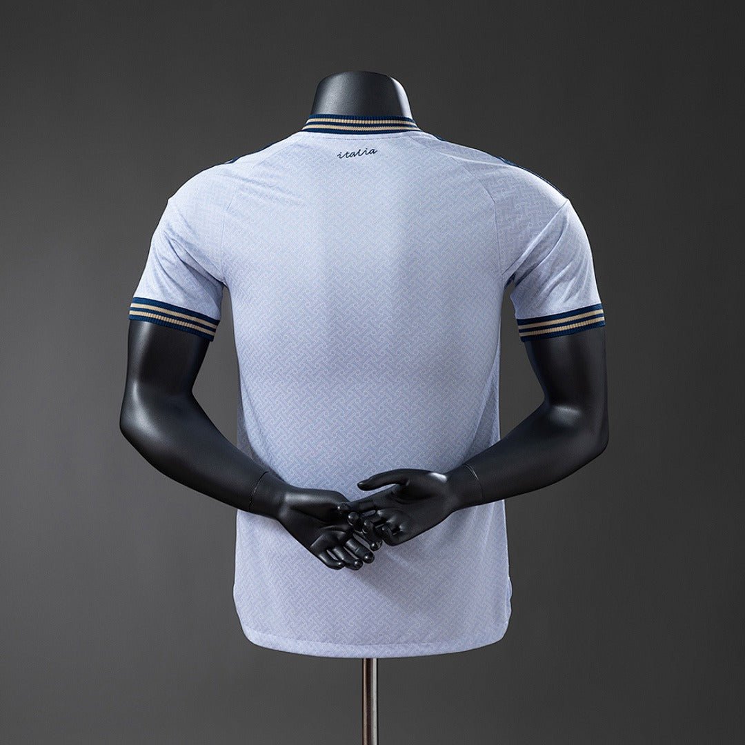 Italy 2026 Away player Secondary image