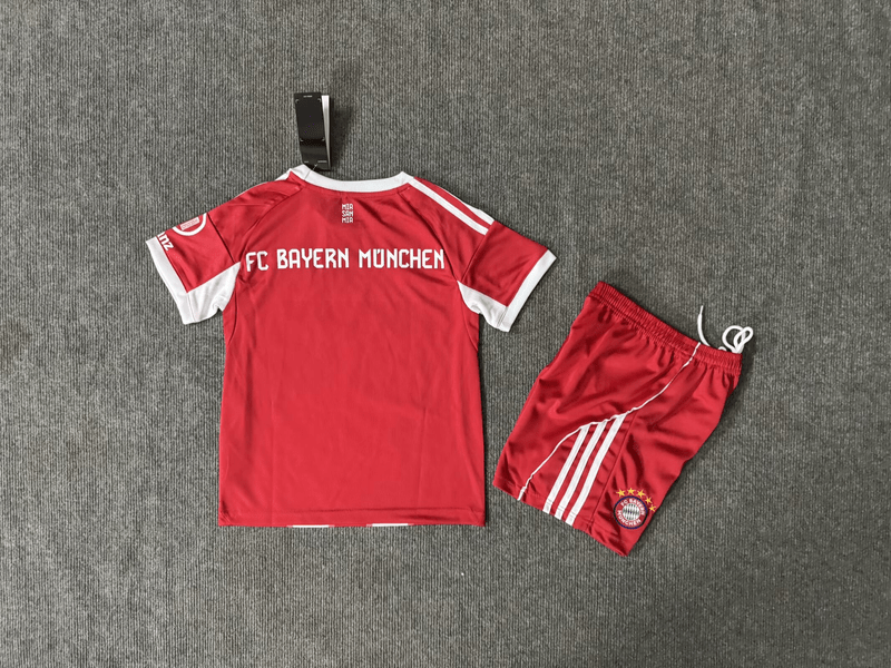 Kids Bayern M¨¹nchen 2025 - 2026 home - WCFOOTBALLSUIT