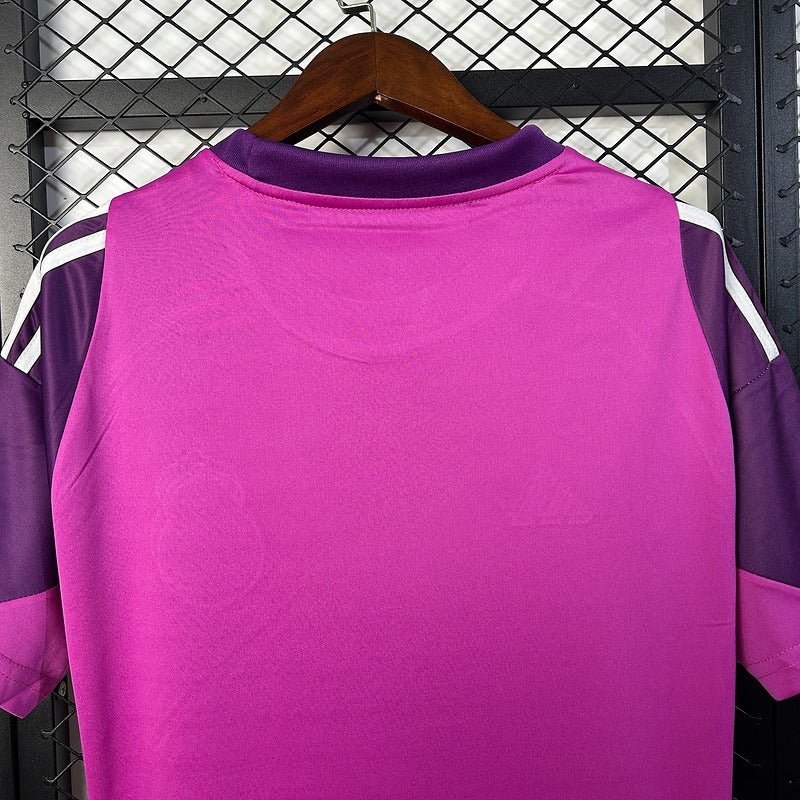 Real Madrid 2025 - 2026 Goalkeeper - WCFOOTBALLSUIT