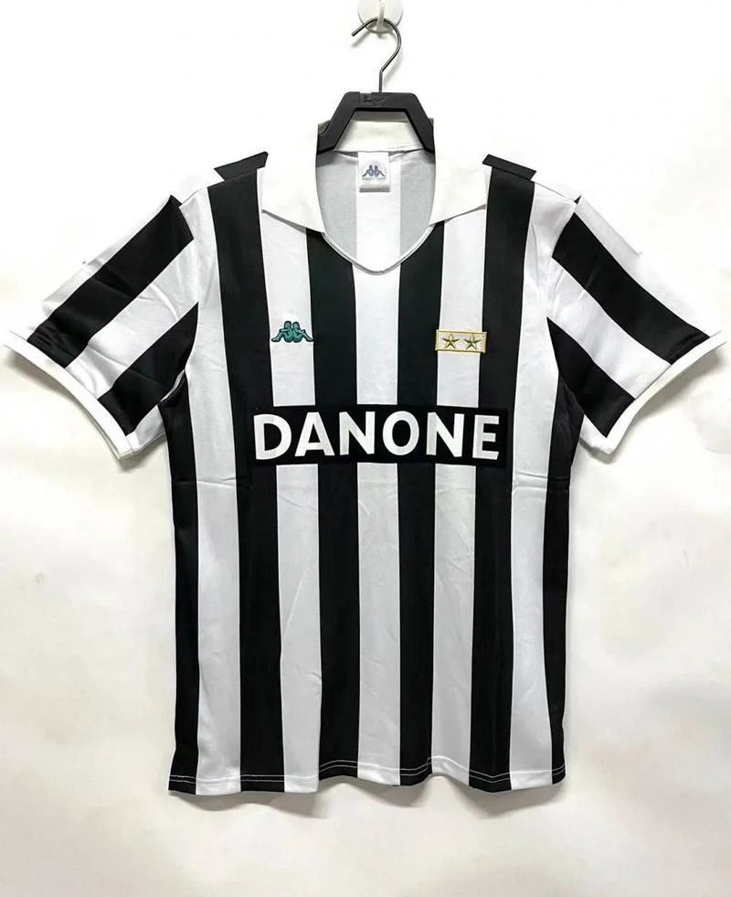 Retro Juventus 1992 - 1994 home - WCFOOTBALLSUIT Main image