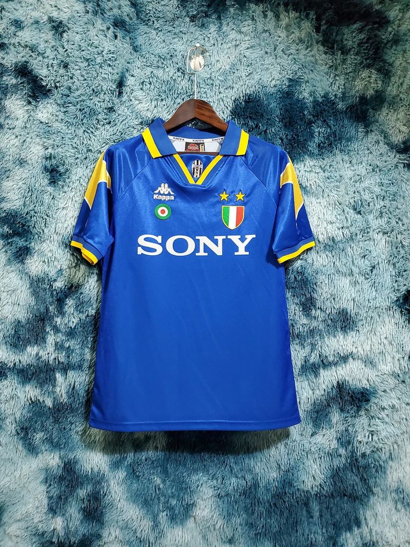 Retro Juventus 1995 - 1996 home - WCFOOTBALLSUIT Main image